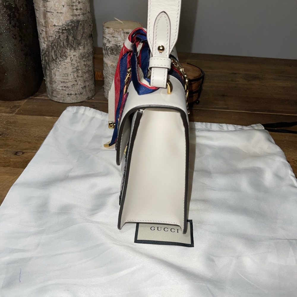 Gucci Sylvie Embroidered Bag - Picture 11 of 15